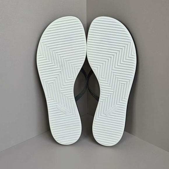 🚩steal authentic Hermes Black and White Sandals - Picture 5 of 5